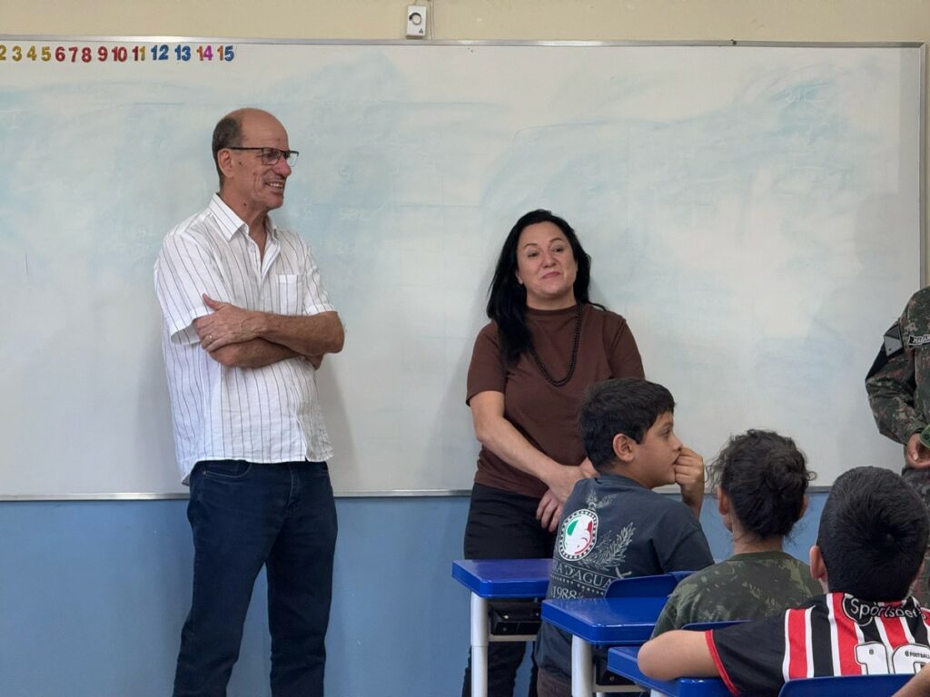 Alunos do Projeto Florestinha recebem ovos de Páscoa em ação da Prefeitura de Amambai