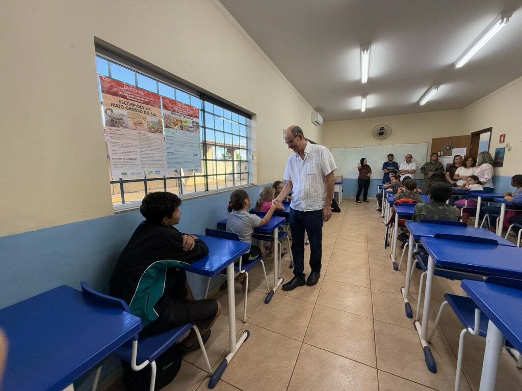 Alunos do Projeto Florestinha recebem ovos de Páscoa em ação da Prefeitura de Amambai