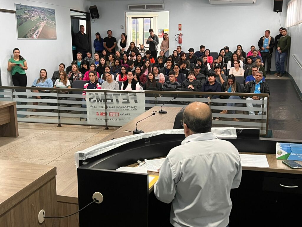 Defesa da educação e valorização dos profissionais são pautas de Audiência Pública em Aral Moreira