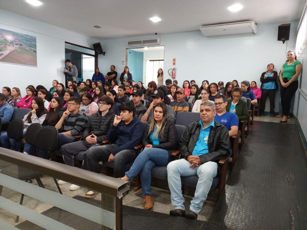 Defesa da educação e valorização dos profissionais são pautas de Audiência Pública em Aral Moreira