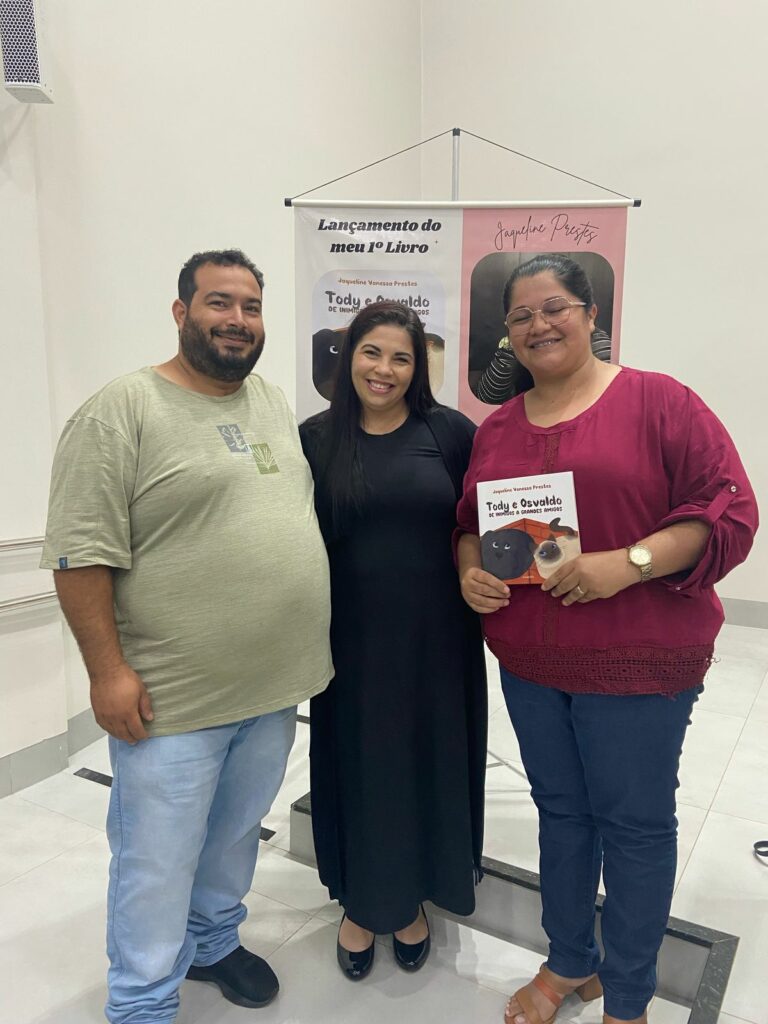 Paranhos prestigia lançamento do livro infantojuvenil “Tody e Osvaldo: de Inimigos a Grandes Amigos” Paranhos prestigia lançamento do livro infantojuvenil “Tody e Osvaldo: de Inimigos a Grandes Amigos”