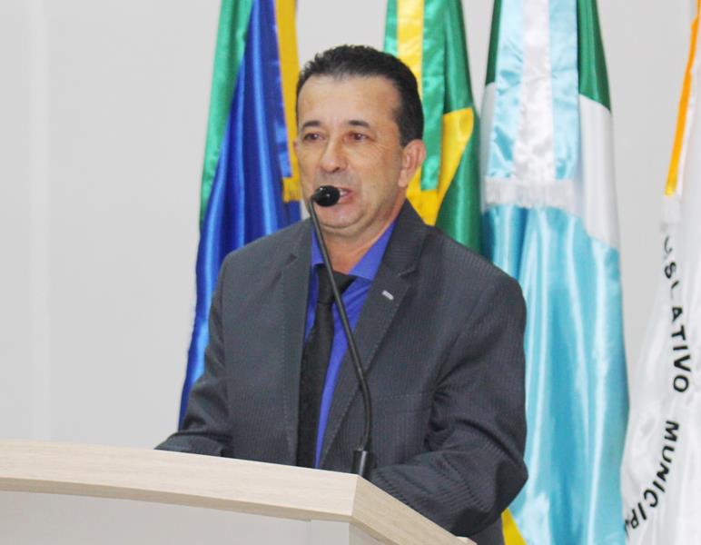 Ato na Câmara Municipal marca posse de Hélio Acosta e Alfredo Soares como prefeito e vice em Paranhos