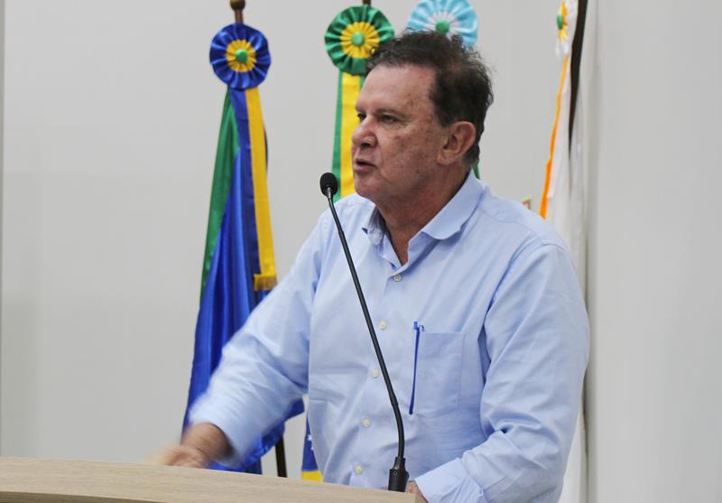 Ato na Câmara Municipal marca posse de Hélio Acosta e Alfredo Soares como prefeito e vice em Paranhos