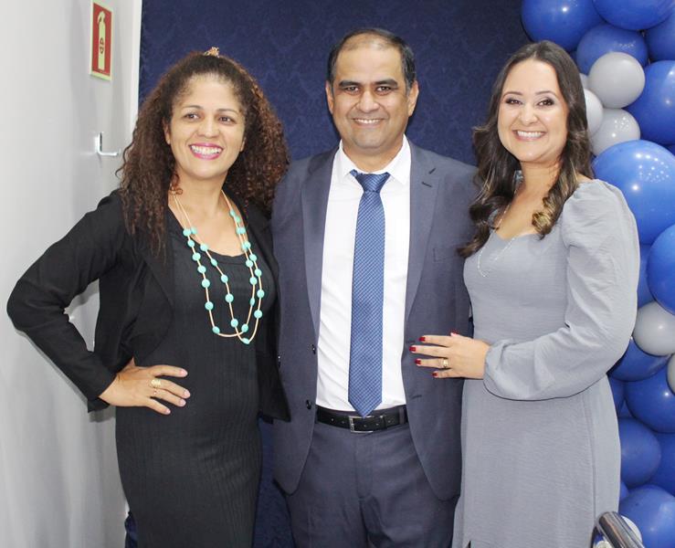 Ato na Câmara Municipal marca posse de Hélio Acosta e Alfredo Soares como prefeito e vice em Paranhos