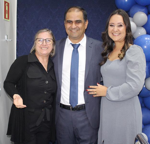 Ato na Câmara Municipal marca posse de Hélio Acosta e Alfredo Soares como prefeito e vice em Paranhos