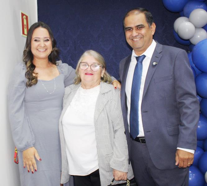 Ato na Câmara Municipal marca posse de Hélio Acosta e Alfredo Soares como prefeito e vice em Paranhos