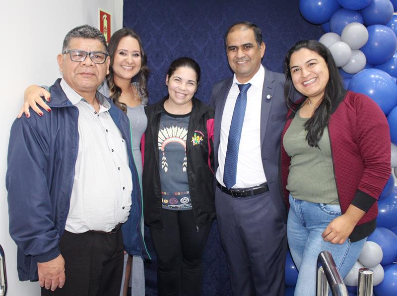 Ato na Câmara Municipal marca posse de Hélio Acosta e Alfredo Soares como prefeito e vice em Paranhos