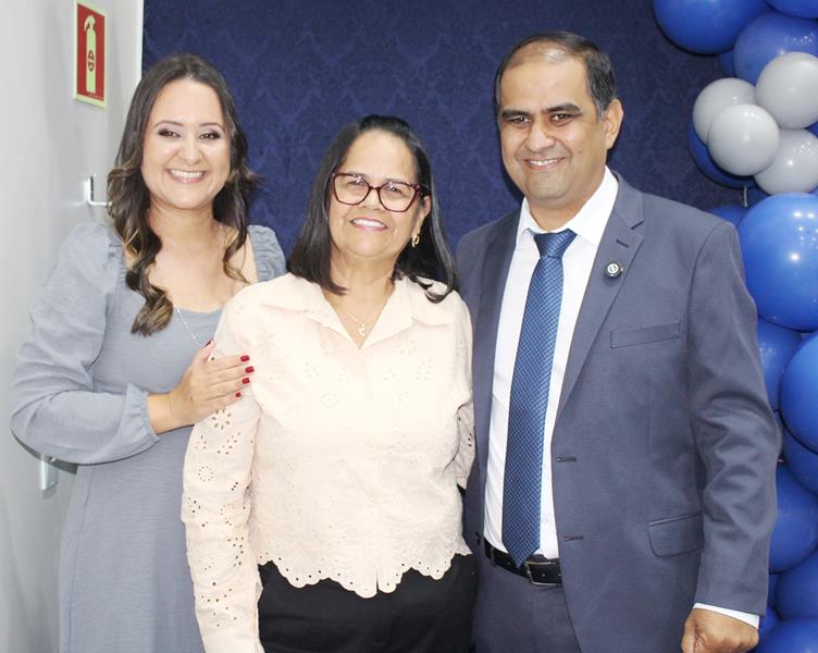 Ato na Câmara Municipal marca posse de Hélio Acosta e Alfredo Soares como prefeito e vice em Paranhos