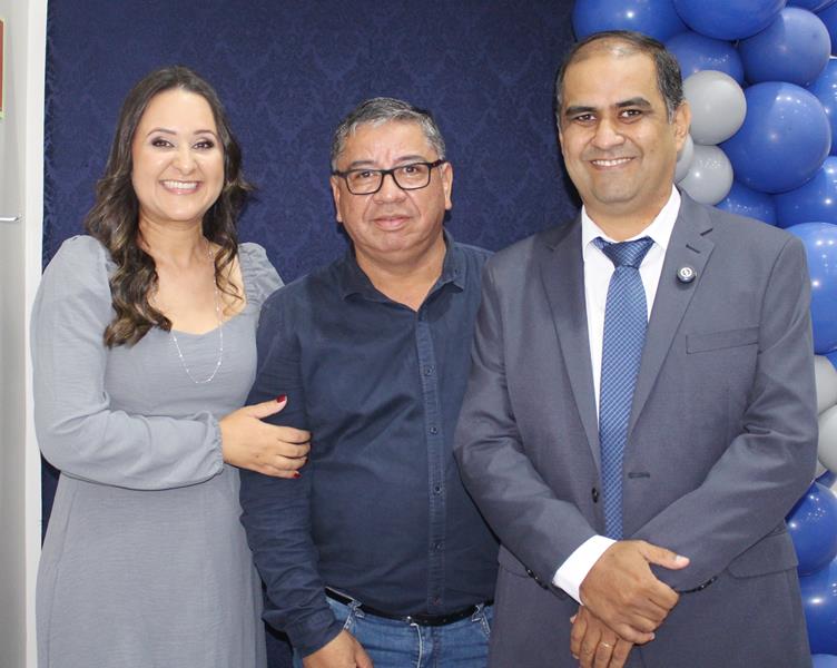 Ato na Câmara Municipal marca posse de Hélio Acosta e Alfredo Soares como prefeito e vice em Paranhos
