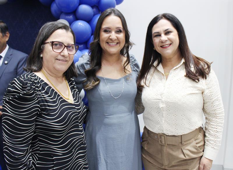 Ato na Câmara Municipal marca posse de Hélio Acosta e Alfredo Soares como prefeito e vice em Paranhos
