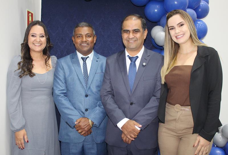 Ato na Câmara Municipal marca posse de Hélio Acosta e Alfredo Soares como prefeito e vice em Paranhos