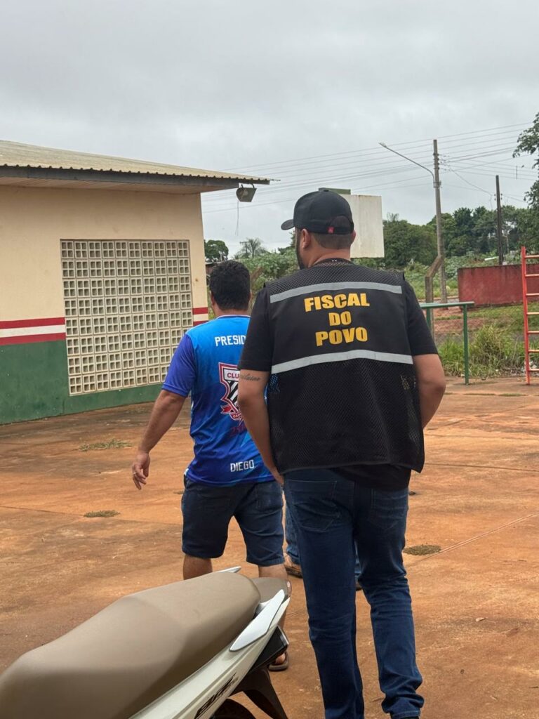 Nado Tozzi visita Estádio Bras Zigart, sede do Clube dos 40 e ouve demandas dos veteranos em Caarapó Nado Tozzi visita Estádio Bras Zigart, sede do Clube dos 40 e ouve demandas dos veteranos em Caarapó