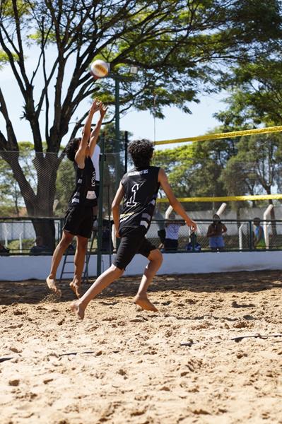 Com a participação de duplas de toda a região 1º Torneio de Vôlei de Praia foi sucesso total em Sete Quedas Com a participação de duplas de toda a região 1º Torneio de Vôlei de Praia foi sucesso total em Sete Quedas