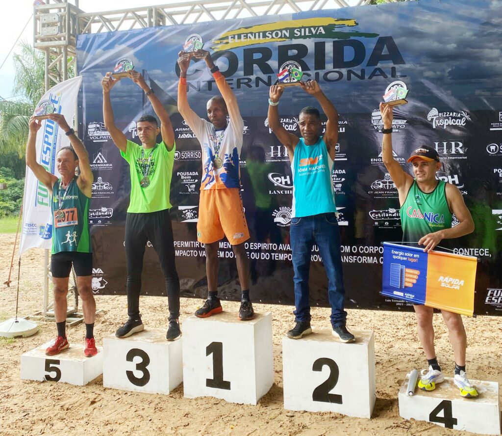 Atletas de Amambai conquistam 1º e 4º lugares em corrida pedestre em Bela Vista Atletas de Amambai conquistam 1º e 4º lugares em corrida pedestre em Bela Vista