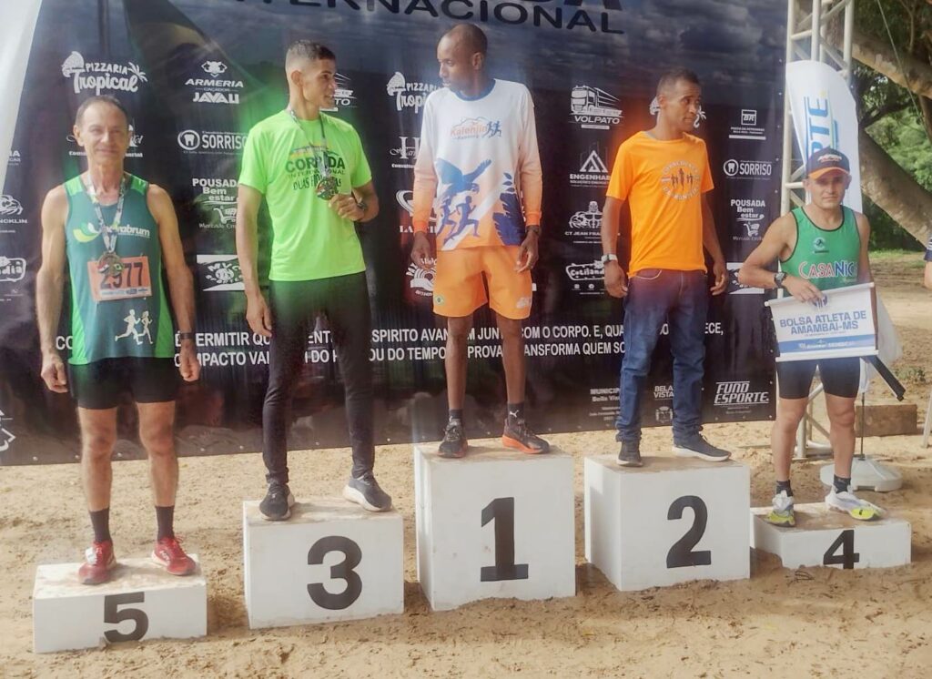 Atletas de Amambai conquistam 1º e 4º lugares em corrida pedestre em Bela Vista Atletas de Amambai conquistam 1º e 4º lugares em corrida pedestre em Bela Vista