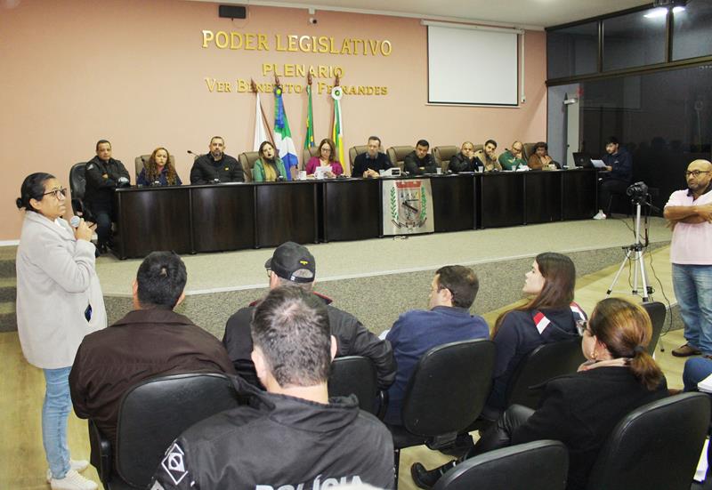 Reunião envolvendo Poder Público e sociedade discute segurança pública em Coronel Sapucaia Reunião envolvendo Poder Público e sociedade discute segurança pública em Coronel Sapucaia