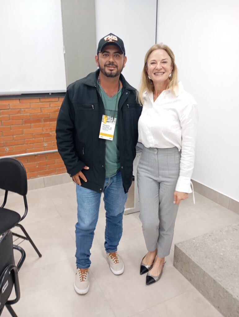 Tacuru recebe Selo Rota Amarela e é destaque no encerramento da Campanha Maio Amarelo em Campo Grande Tacuru recebe Selo Rota Amarela e é destaque no encerramento da Campanha Maio Amarelo em Campo Grande