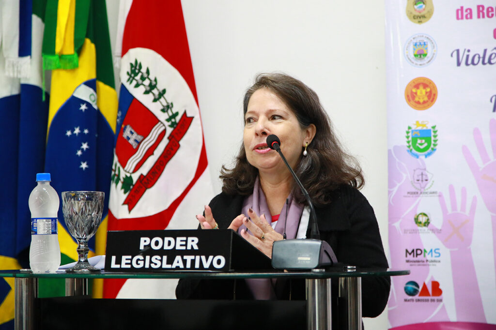 I Encontro Intersetorial reúne autoridades e profissionais para fortalecer a rede de combate à violência doméstica em Mundo Novo I Encontro Intersetorial reúne autoridades e profissionais para fortalecer a rede de combate à violência doméstica em Mundo Novo