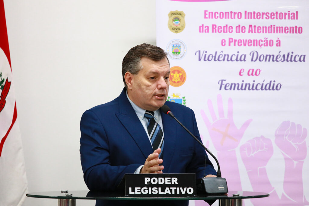 I Encontro Intersetorial reúne autoridades e profissionais para fortalecer a rede de combate à violência doméstica em Mundo Novo I Encontro Intersetorial reúne autoridades e profissionais para fortalecer a rede de combate à violência doméstica em Mundo Novo