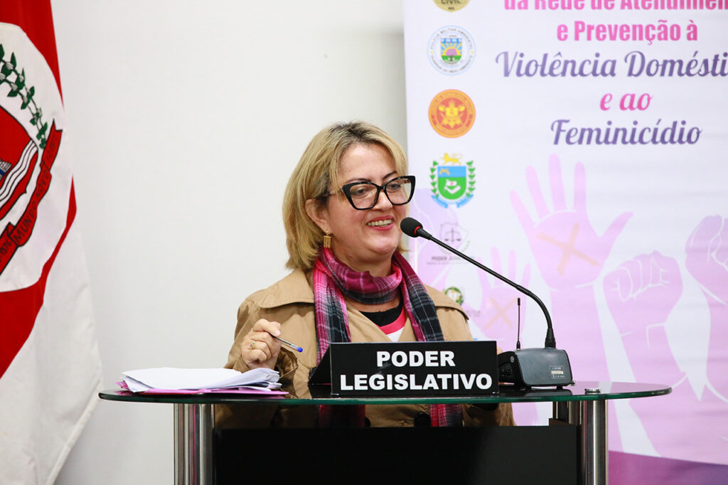 I Encontro Intersetorial reúne autoridades e profissionais para fortalecer a rede de combate à violência doméstica em Mundo Novo I Encontro Intersetorial reúne autoridades e profissionais para fortalecer a rede de combate à violência doméstica em Mundo Novo