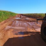Prefeitura de Coronel Sapucaia realiza melhorias em estrada vicinal da região do Sanga Moroty