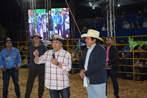 Show da dupla Pedro Paulo & Alex e rodeio abrem a ExpoIguatemi em comemoração aos 60 anos do município Show da dupla Pedro Paulo & Alex e rodeio abrem a ExpoIguatemi em comemoração aos 60 anos do município