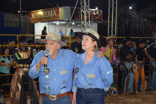 Show da dupla Pedro Paulo & Alex e rodeio abrem a ExpoIguatemi em comemoração aos 60 anos do município Show da dupla Pedro Paulo & Alex e rodeio abrem a ExpoIguatemi em comemoração aos 60 anos do município