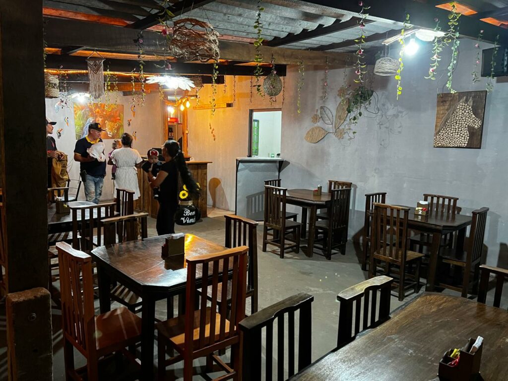 La Cabana Rústica abre as portas em Amambai com homenagem e emoção La Cabana Rústica abre as portas em Amambai com homenagem e emoção