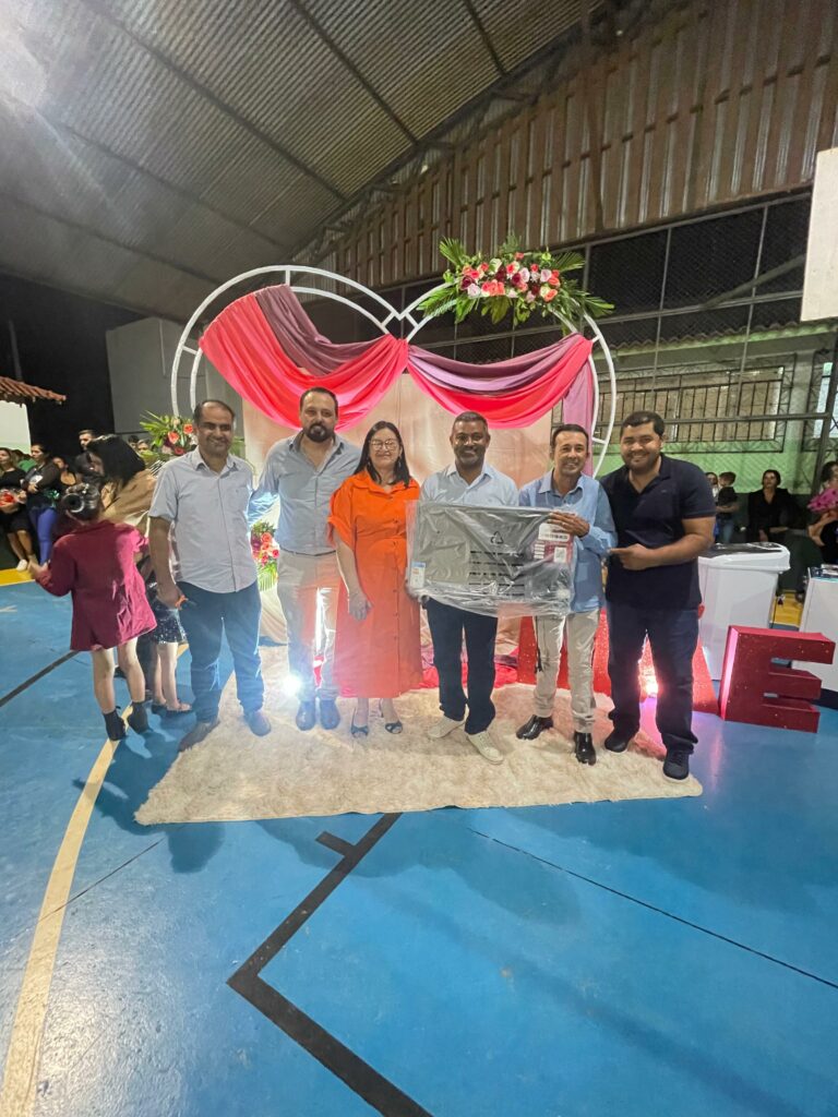Câmara de Paranhos participa de evento em alusão ao Dia das Mães