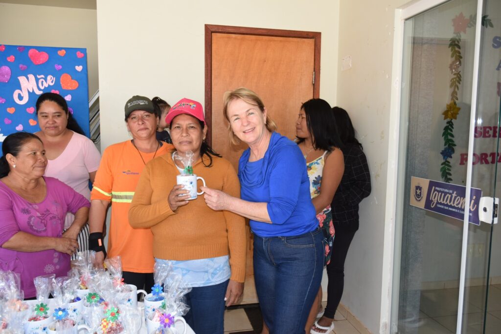 Assistência Social de Iguatemi entrega 50 cestas básicas e frangos para as famílias do “Projeto Se Essa Rua Fosse Minha”