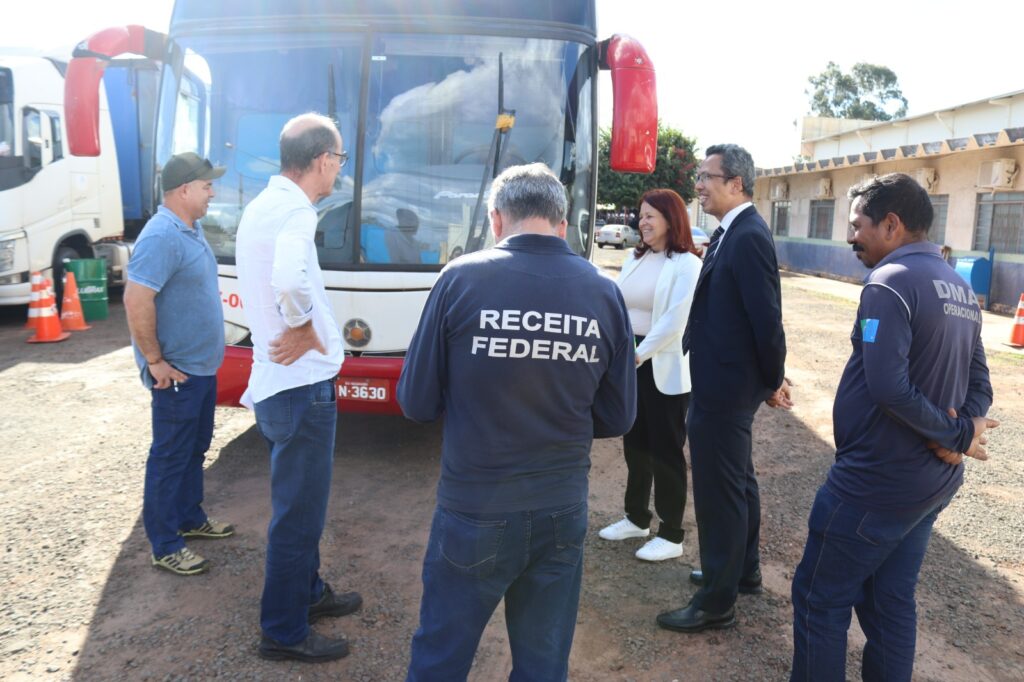 Prefeitura de Amambai conquista ônibus para o esporte e a cultura