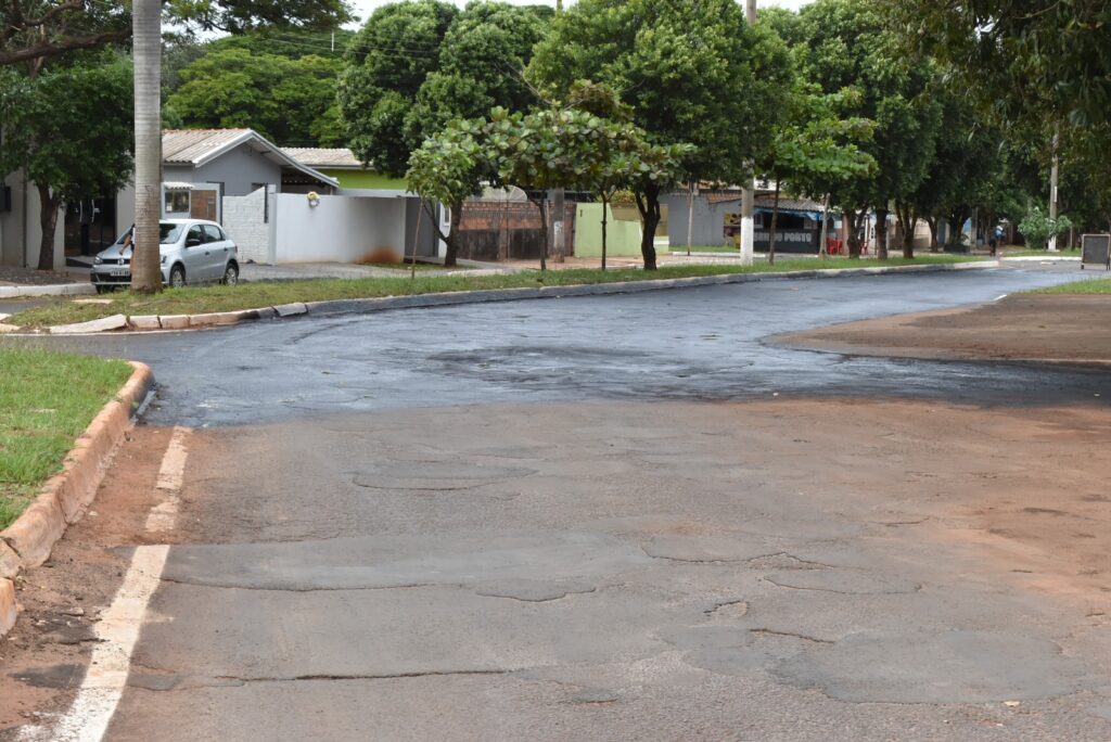 Prefeitura de Iguatemi segue com cronograma de obras e melhorias das vias públicas; Av. Francisco Fernandes é a próxima contemplada