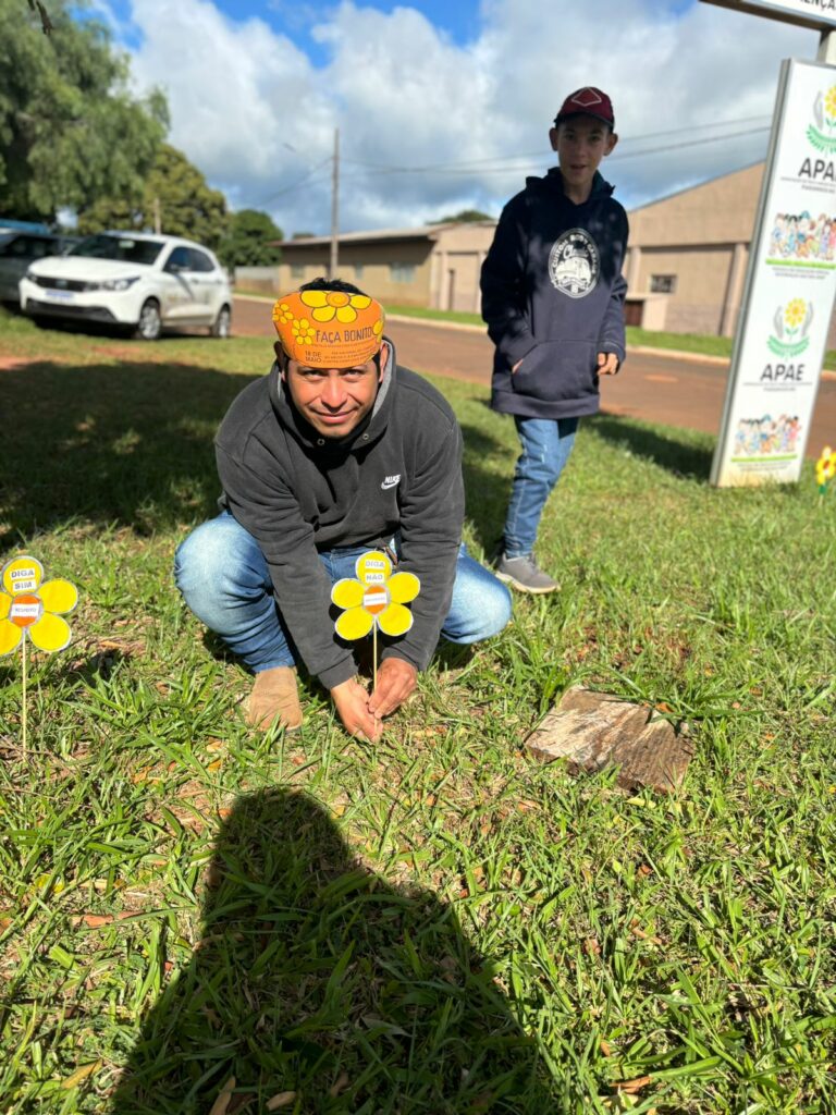 APAE de Paranhos promove campanha do Maio Laranja APAE de Paranhos promove campanha do Maio Laranja