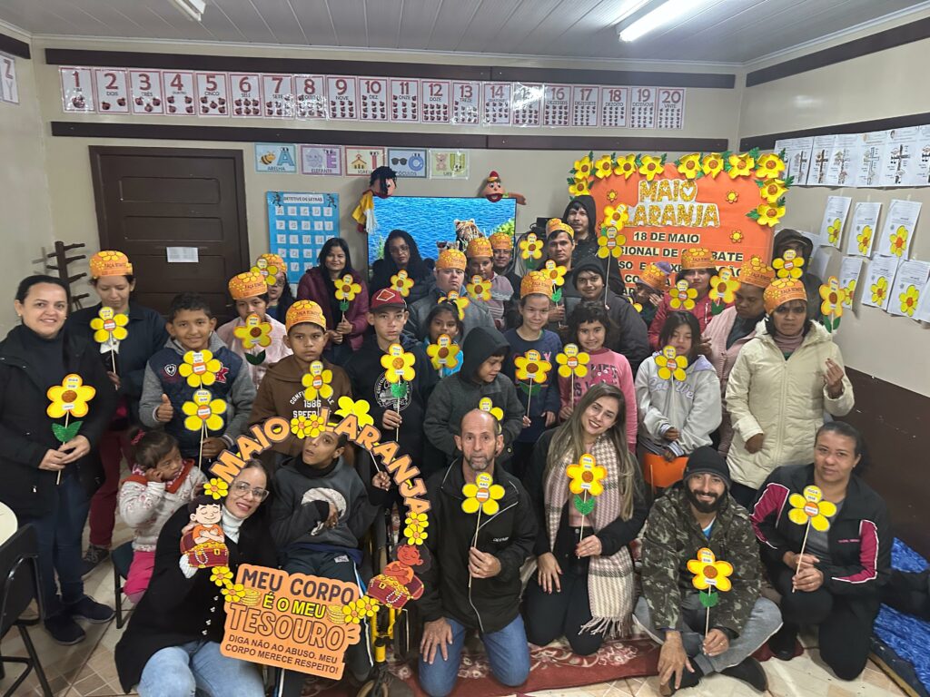APAE de Paranhos promove campanha do Maio Laranja APAE de Paranhos promove campanha do Maio Laranja
