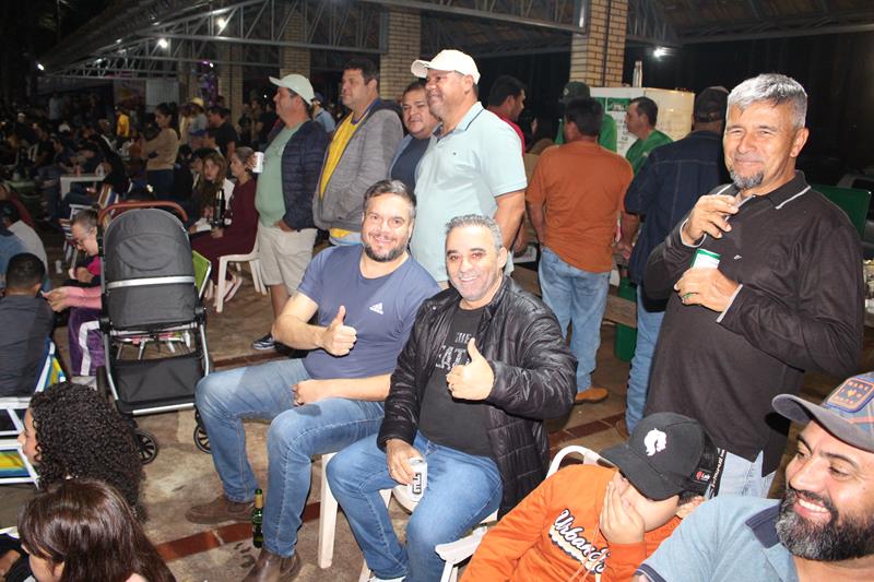 Fazenda Flamboyant faz 2x1 na final e é campeã da 20ª Copa Ouro AABB de Suíço em Amambai Fazenda Flamboyant faz 2x1 na final e é campeã da 20ª Copa Ouro AABB de Suíço em Amambai