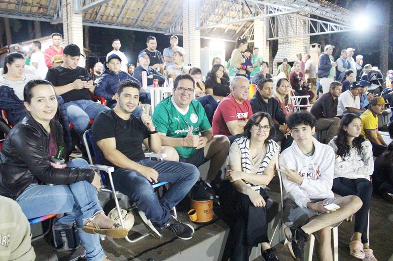 Fazenda Flamboyant faz 2x1 na final e é campeã da 20ª Copa Ouro AABB de Suíço em Amambai Fazenda Flamboyant faz 2x1 na final e é campeã da 20ª Copa Ouro AABB de Suíço em Amambai