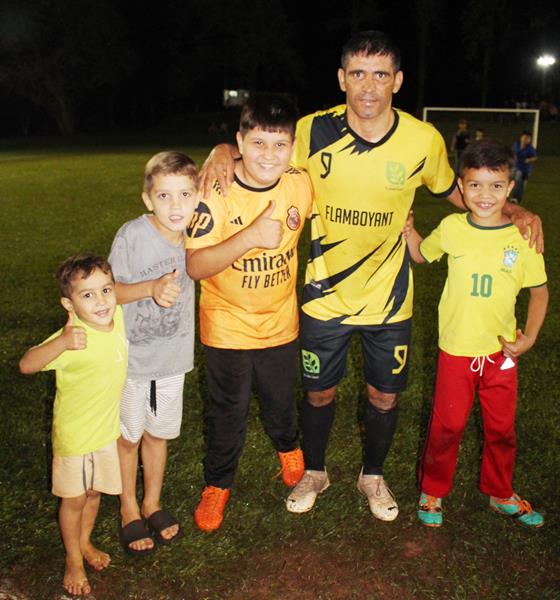 Fazenda Flamboyant faz 2x1 na final e é campeã da 20ª Copa Ouro AABB de Suíço em Amambai Fazenda Flamboyant faz 2x1 na final e é campeã da 20ª Copa Ouro AABB de Suíço em Amambai