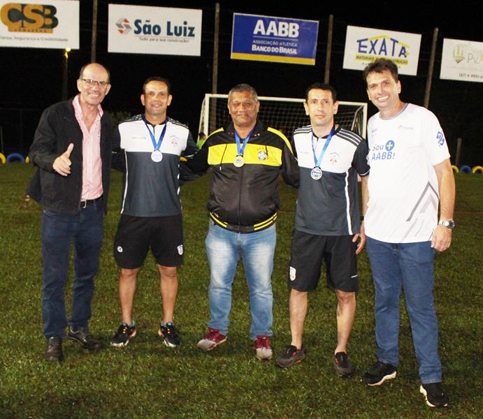 Fazenda Flamboyant faz 2x1 na final e é campeã da 20ª Copa Ouro AABB de Suíço em Amambai Fazenda Flamboyant faz 2x1 na final e é campeã da 20ª Copa Ouro AABB de Suíço em Amambai