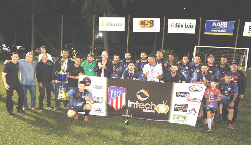 Fazenda Flamboyant faz 2x1 na final e é campeã da 20ª Copa Ouro AABB de Suíço em Amambai Fazenda Flamboyant faz 2x1 na final e é campeã da 20ª Copa Ouro AABB de Suíço em Amambai