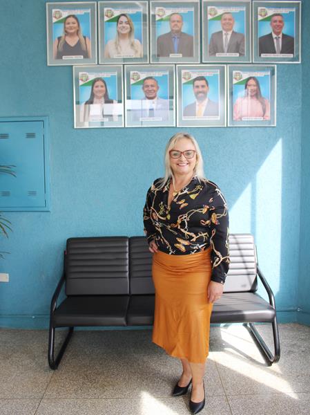 Câmara de Aral Moreira presta homenagem a servidoras aposentadas Câmara de Aral Moreira presta homenagem a servidoras aposentadas