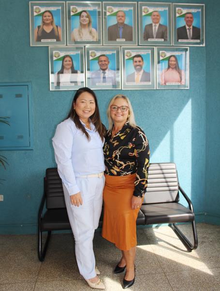 Câmara de Aral Moreira presta homenagem a servidoras aposentadas Câmara de Aral Moreira presta homenagem a servidoras aposentadas