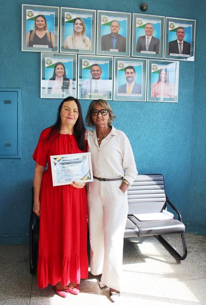 Câmara de Aral Moreira presta homenagem a servidoras aposentadas Câmara de Aral Moreira presta homenagem a servidoras aposentadas
