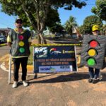 DEMTRAT realiza Blitz Educativa como parte da campanha Maio Amarelo 2025 em Tacuru