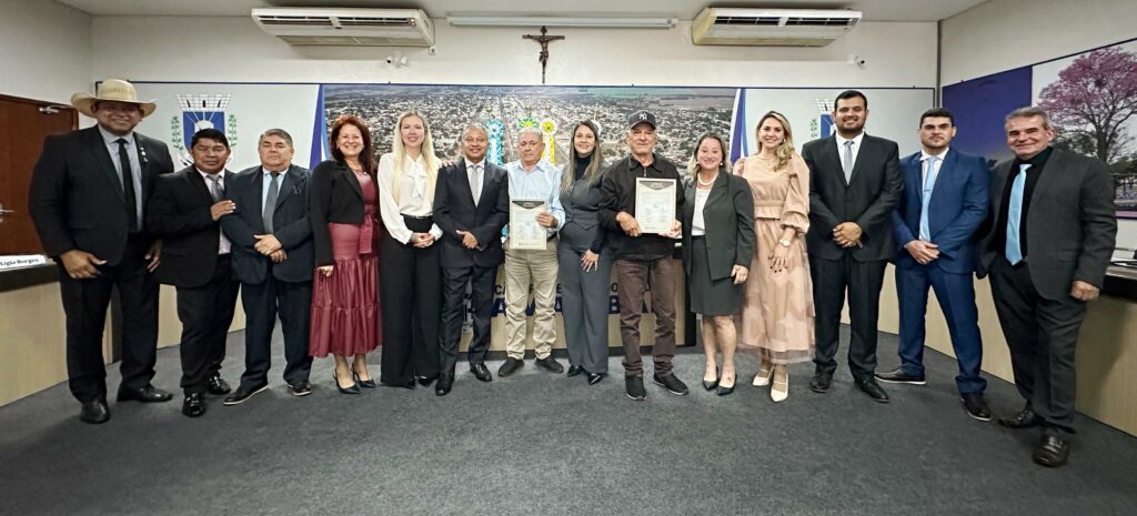 Por indicação de Lígia Borges, criadores do Intervilas de Suíço são homenageados pela Câmara em Amambai Por indicação de Lígia Borges, criadores do Intervilas de Suíço são homenageados pela Câmara em Amambai