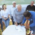 Iguatemi: Dr. Lídio assina ordem de serviço para modernização da iluminação pública na Vila Rosa