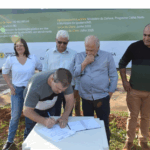 Iguatemi: Dr. Lídio assina ordem de serviço para modernização da iluminação pública na Vila Rosa