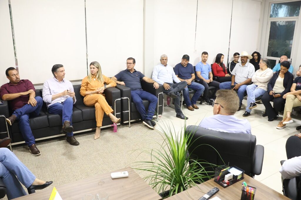 Eldorado recebe visita do deputado federal Dagoberto Nogueira e garante investimento de R$ 1 milhão para o distrito Morumbi Eldorado recebe visita do deputado federal Dagoberto Nogueira e garante investimento de R$ 1 milhão para o distrito Morumbi