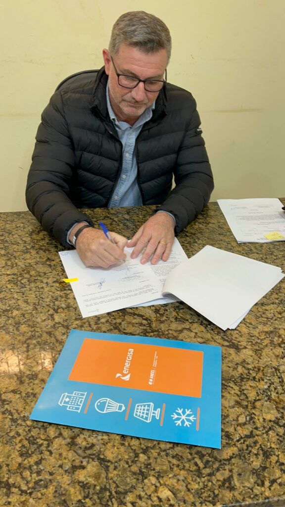 Prefeitura de Sete Quedas firma parceria com a Energisa para melhorias na rede elétrica e doações ao hospital municipal