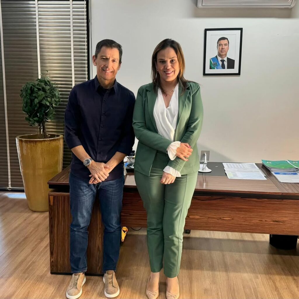 Cel. Sapucaia: Pavimentação asfáltica e saneamento são pautas da prefeita Niágara Kraievski em Campo Grande Cel. Sapucaia: Pavimentação asfáltica e saneamento são pautas da prefeita Niágara Kraievski em Campo Grande