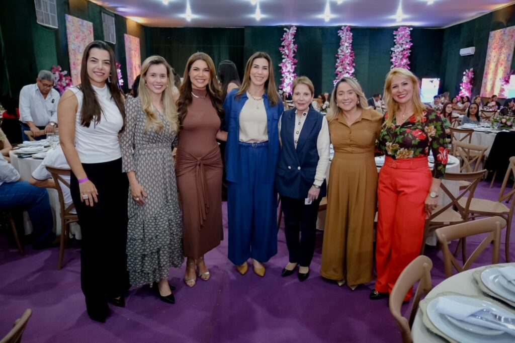 Lia Nogueira relata desafios femininos no cenário político